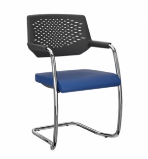  CADEIRA PIENA COM BRAÇO ESTRUTURA CROMADA 