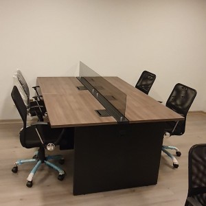 PLATAFORMA DUPLA COM PAINEL DE VIDRO 